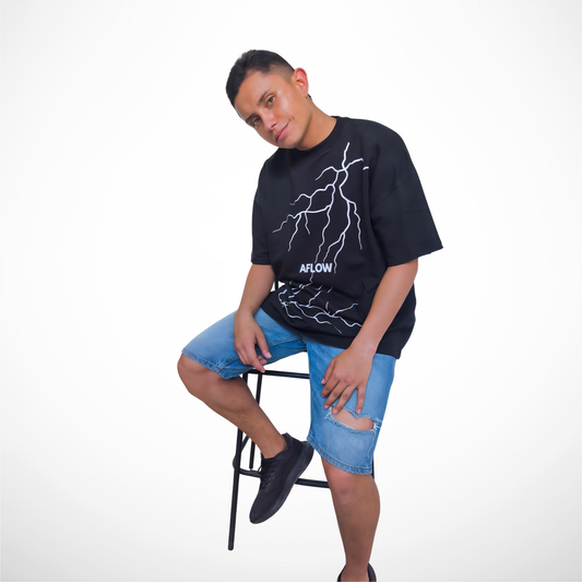 Camiseta Oversize Urbano – Negro Rayo